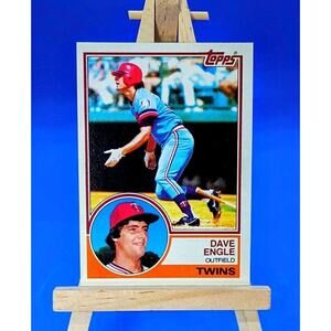 1983 Topps #294 Dave Engle in EXMT Condition Twins
